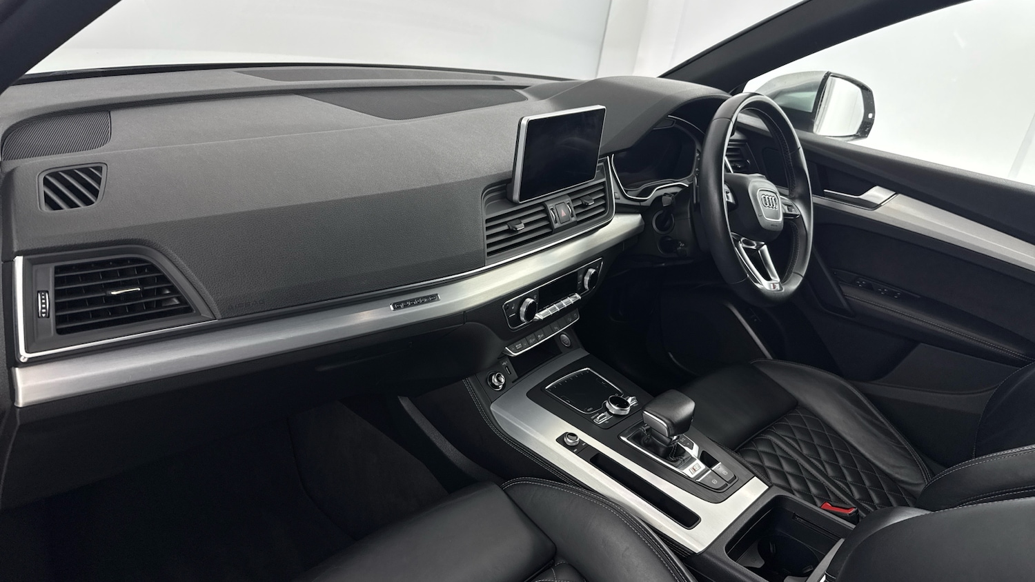 Used Audi Q5 2018 for sale - 76115631: Photo 9