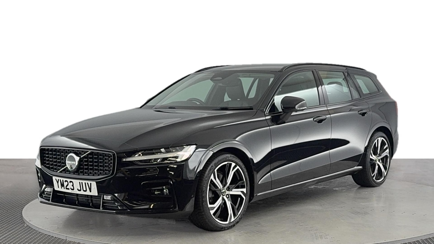 Used Volvo V60 2023 for sale - 75982127: Photo 1