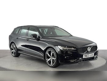Used Volvo V60 2023 for sale - 75982127: Photo 2