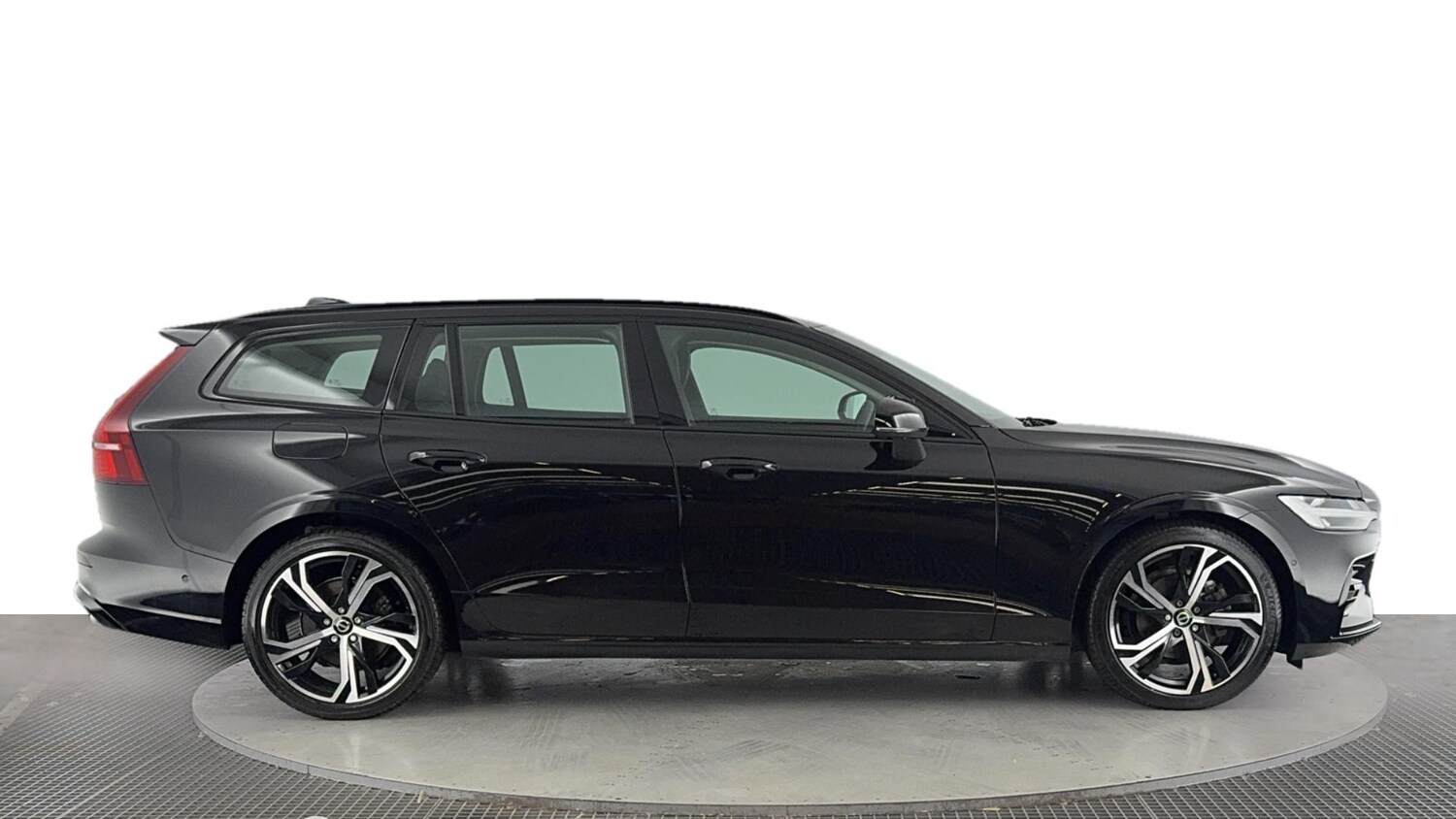 Used Volvo V60 2023 for sale - 75982127: Photo 32