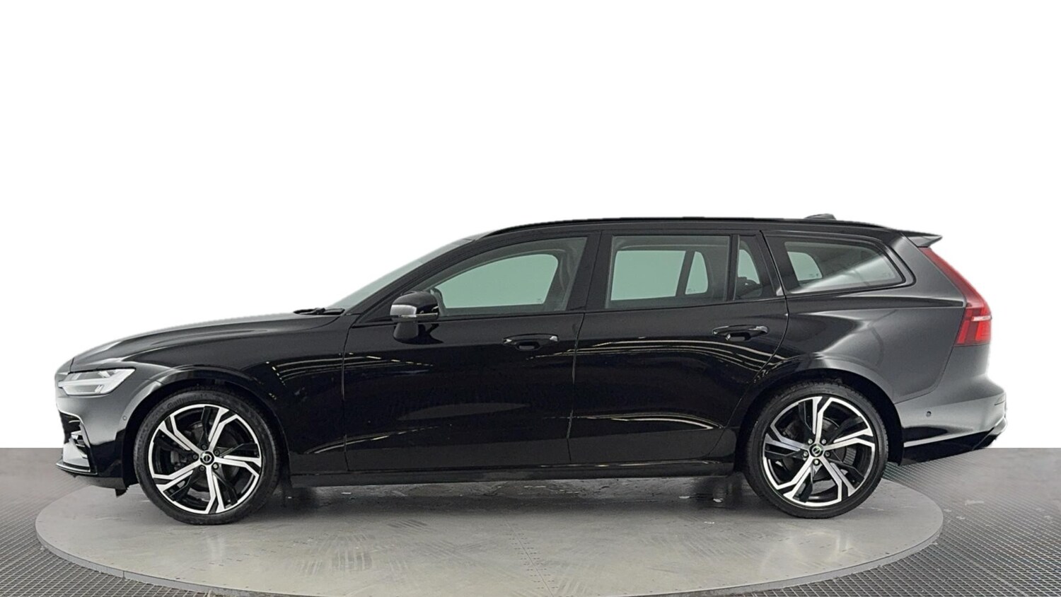 Used Volvo V60 2023 for sale - 75982127: Photo 7