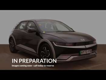 2023 - Premium 5-Door