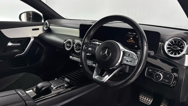 Used Mercedes-Benz CLA 2023 for sale - 75958511: Photo 9