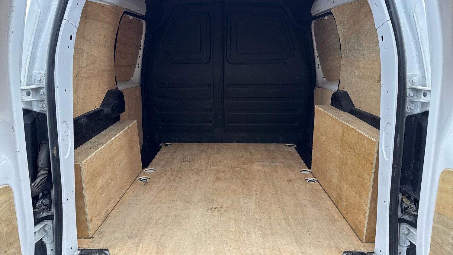 Used Nissan Other 2024 for sale - 77267178: Photo 15