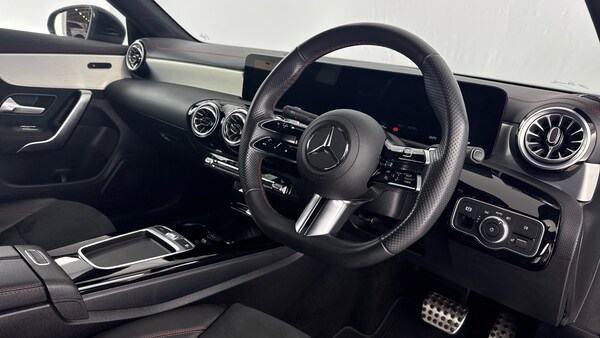 Used Mercedes-Benz CLA 2023 for sale - 76102652: Photo 9