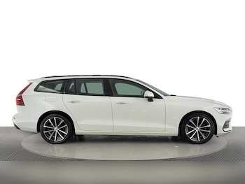 Used Volvo V60 2022 for sale - 75380809: Photo