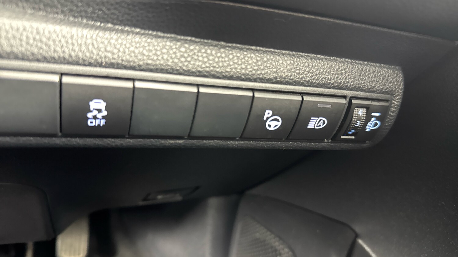 Used Toyota Corolla 2021 for sale - 76040383: Photo 23