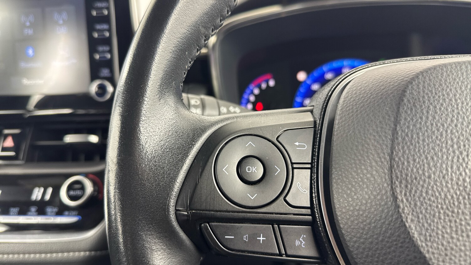 Used Toyota Corolla 2021 for sale - 76040383: Photo 55