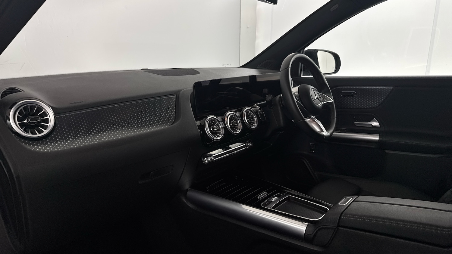 Used Mercedes-Benz EQA 2024 for sale - 76144474: Photo 45