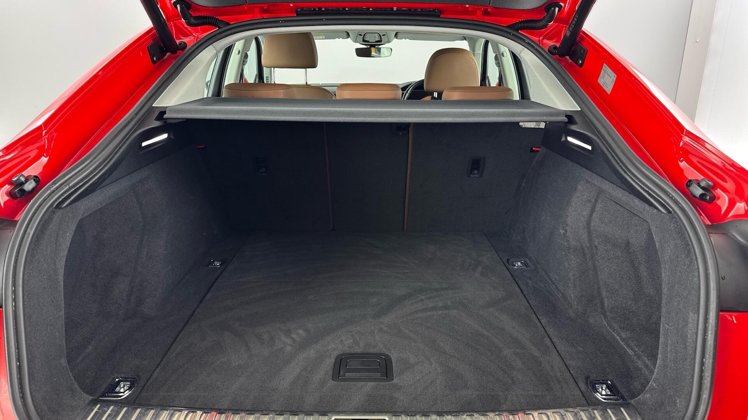 Used Audi Q8 e-tron 2023 for sale - 77330480: Photo 15