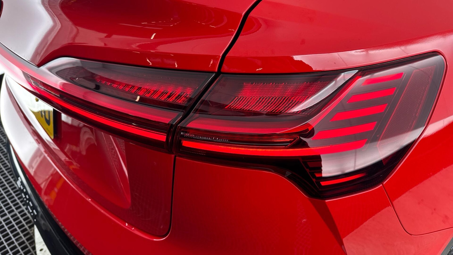 Used Audi Q8 e-tron 2023 for sale - 77330480: Photo 22