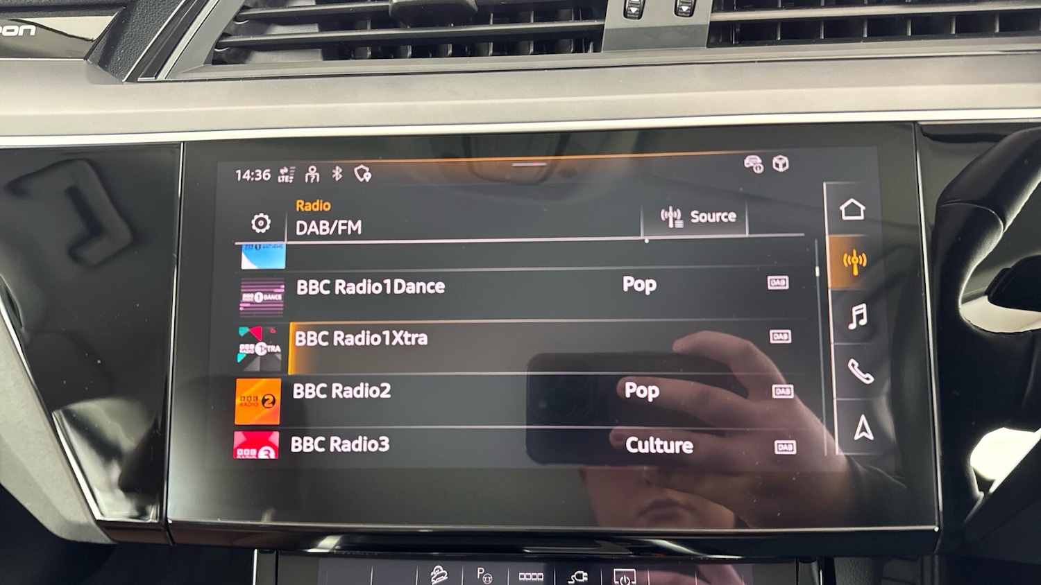 Used Audi Q8 e-tron 2023 for sale - 77330480: Photo 25