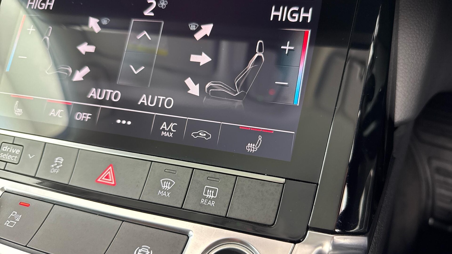 Used Audi Q8 e-tron 2023 for sale - 77330480: Photo 28