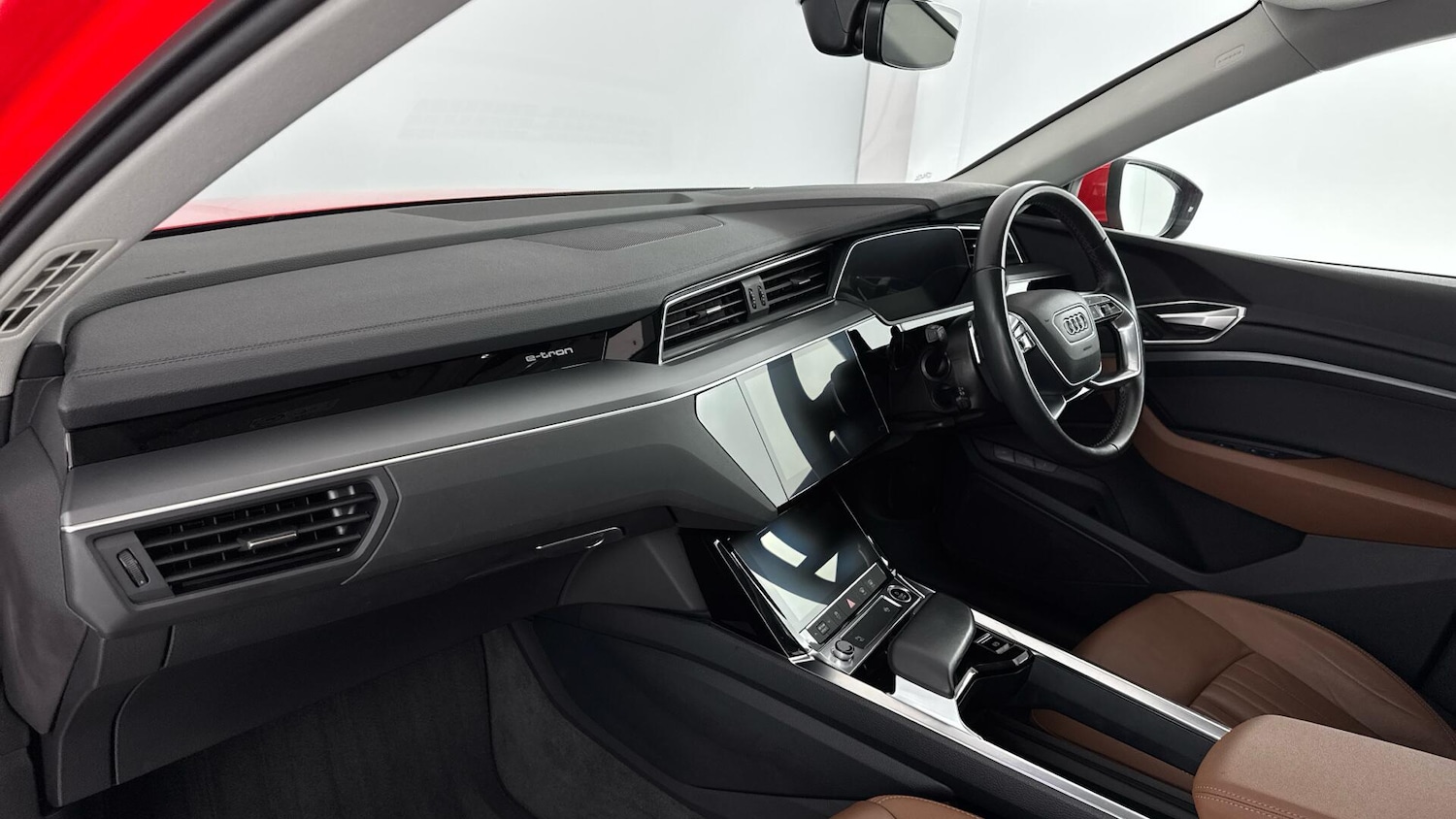 Used Audi Q8 e-tron 2023 for sale - 77330480: Photo 9