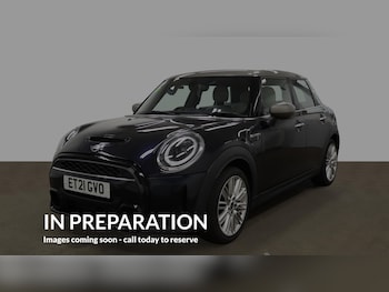 Used MINI Hatch 2021 for sale - 75690732: Photo