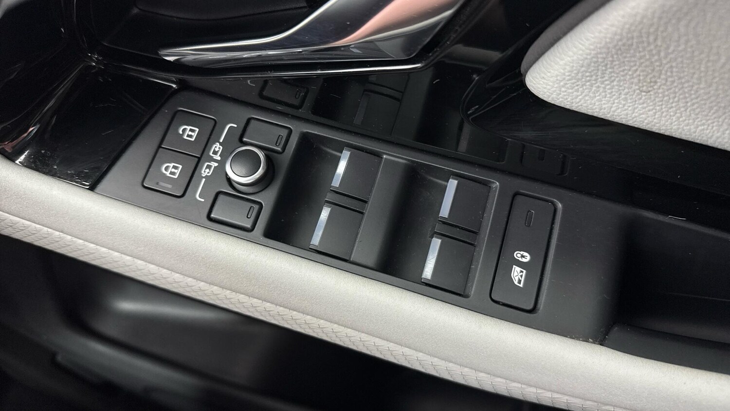 Used Land Rover Range Rover Evoque 2022 for sale - 77624881: Photo 23