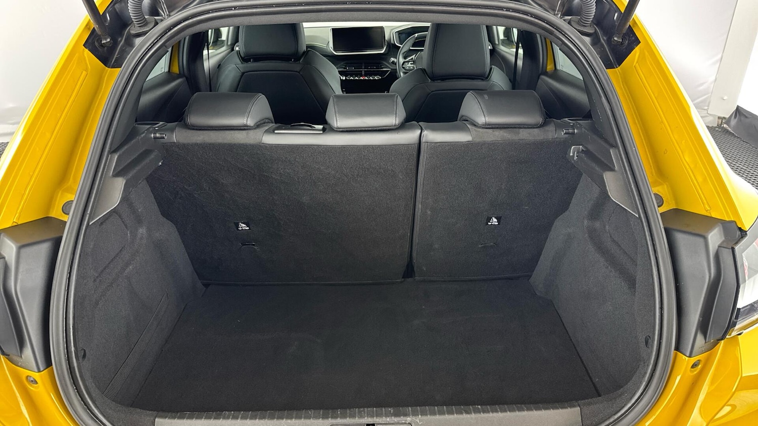 Used Peugeot E-208 2023 for sale - 77496776: Photo 15