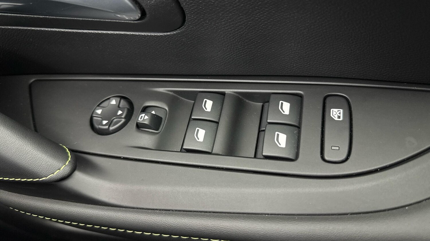 Used Peugeot E-208 2023 for sale - 77496776: Photo 20