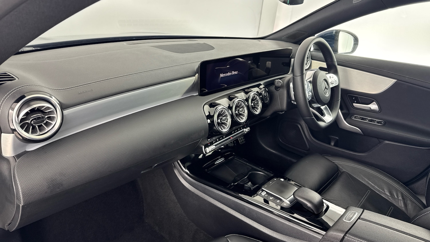 Used Mercedes-Benz CLA 2022 for sale - 76010874: Photo 9