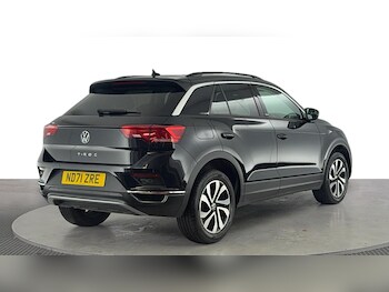 Used Volkswagen T-Roc 2022 for sale - 75192002: Photo