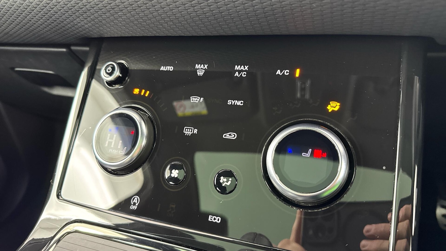 Used Land Rover Range Rover Evoque 2021 for sale - 78157648: Photo 32