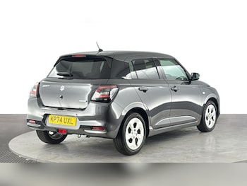 Used Suzuki Swift 2024 for sale - 79484075: Photo