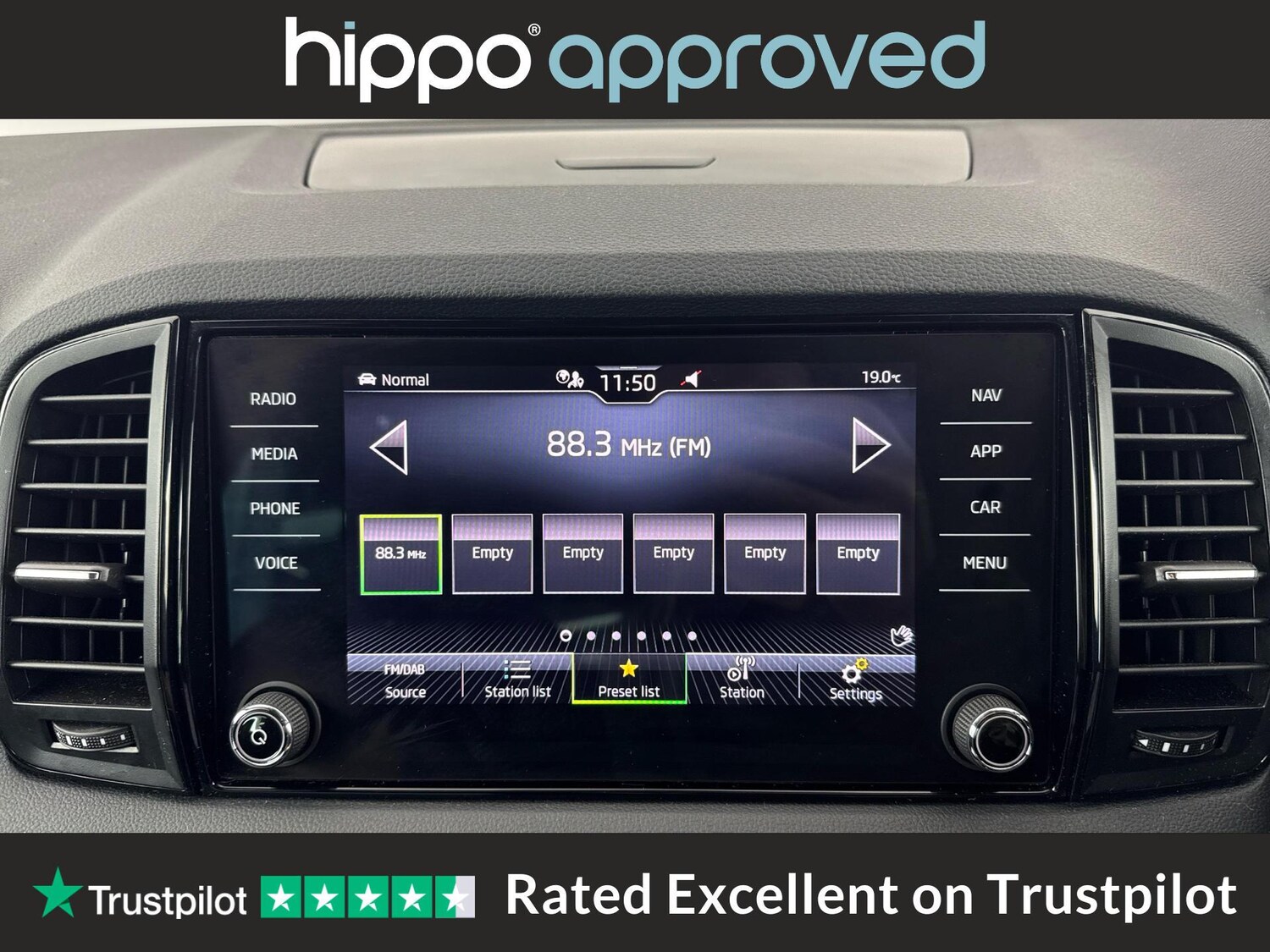 Used Skoda Karoq 2023 for sale - 76657160: Photo 12