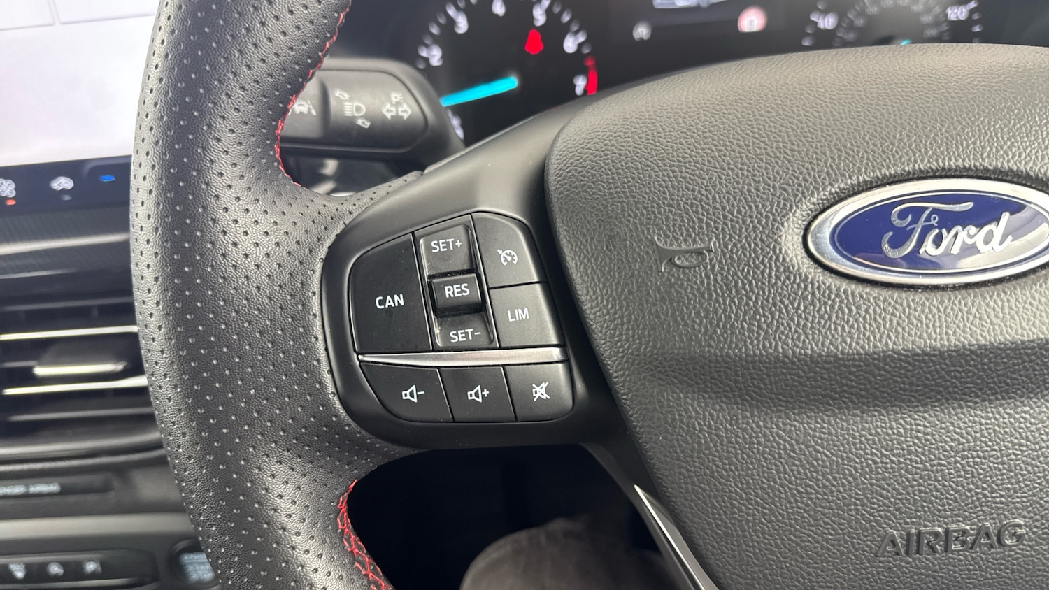 Used Ford Focus 2023 for sale - 76144482: Photo 21