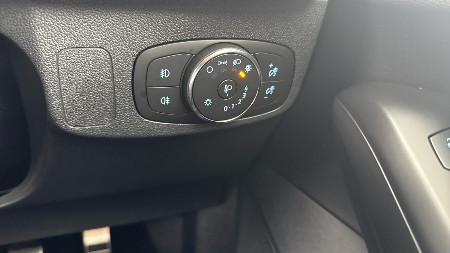 Used Ford Focus 2023 for sale - 76144482: Photo 24