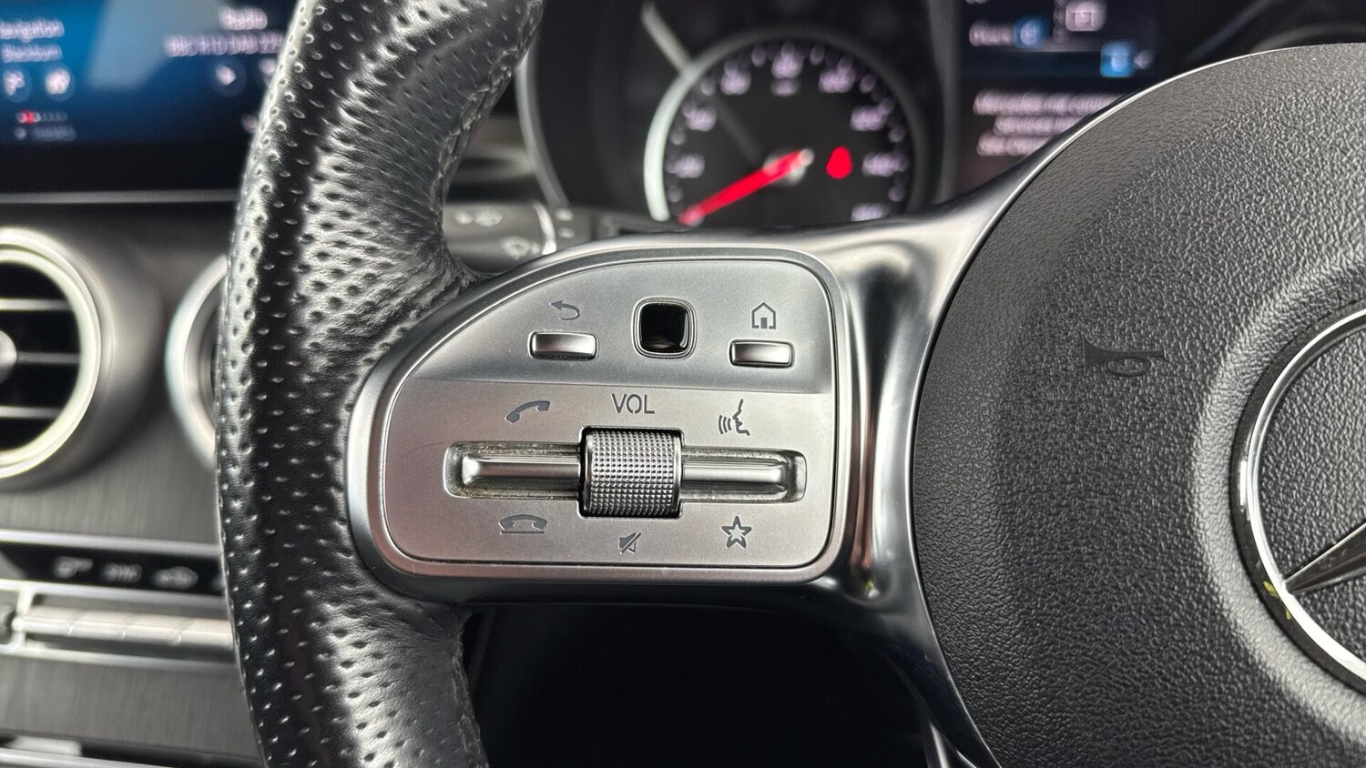 Used Mercedes-Benz GLC 2020 for sale - 78170103: Photo 21