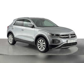 Used Volkswagen T-Roc 2024 for sale - 76040346: Photo 2