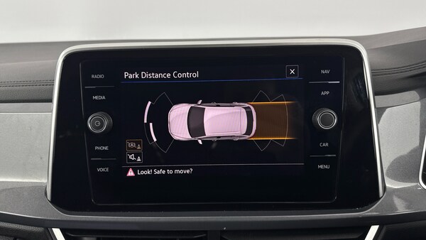 Used Volkswagen T-Roc 2024 for sale - 76040346: Photo 53