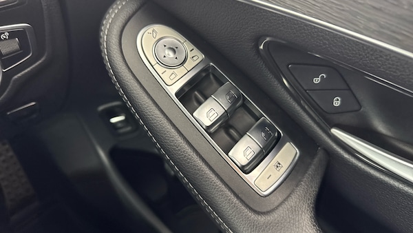 Used Mercedes-Benz GLC 2019 for sale - 76082095: Photo 57
