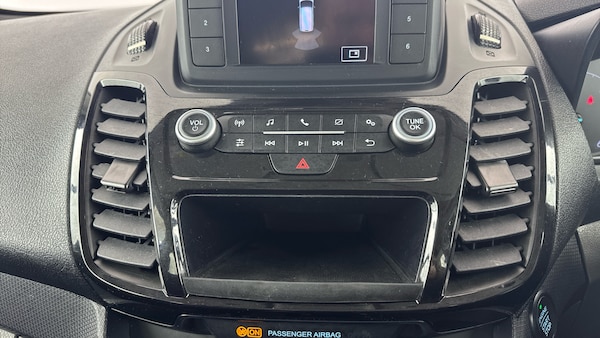 Used Ford Grand Tourneo Connect 2020 for sale - 76194614: Photo 17