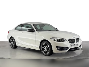 Used BMW 2 Series 2018 for sale - 75762014: Photo