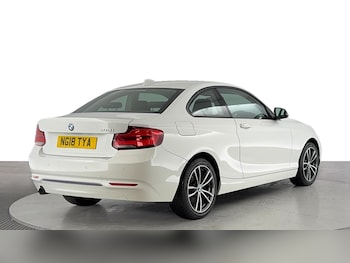 Used BMW 2 Series 2018 for sale - 75762014: Photo