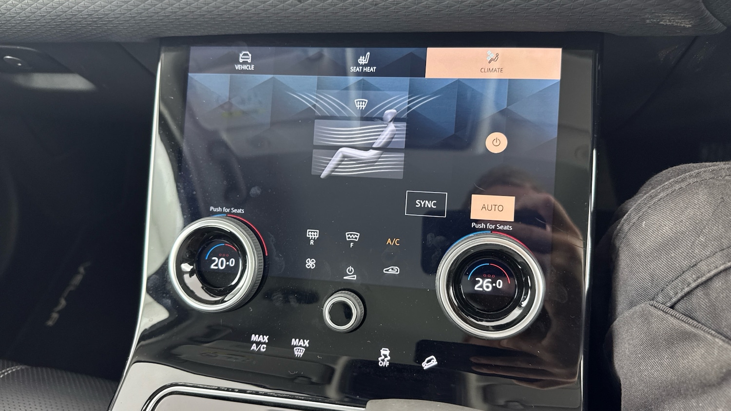 Used Land Rover Range Rover Velar 2021 for sale - 76114143: Photo 56