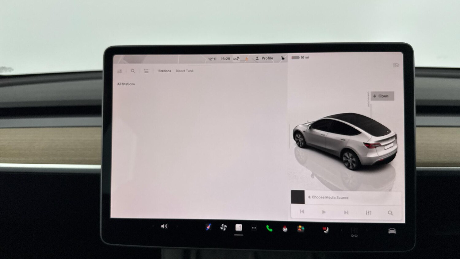 Used Tesla Model Y 2023 for sale - 77411597: Photo 24