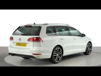 Used Volkswagen Golf 2018 for sale - 75213234: Photo
