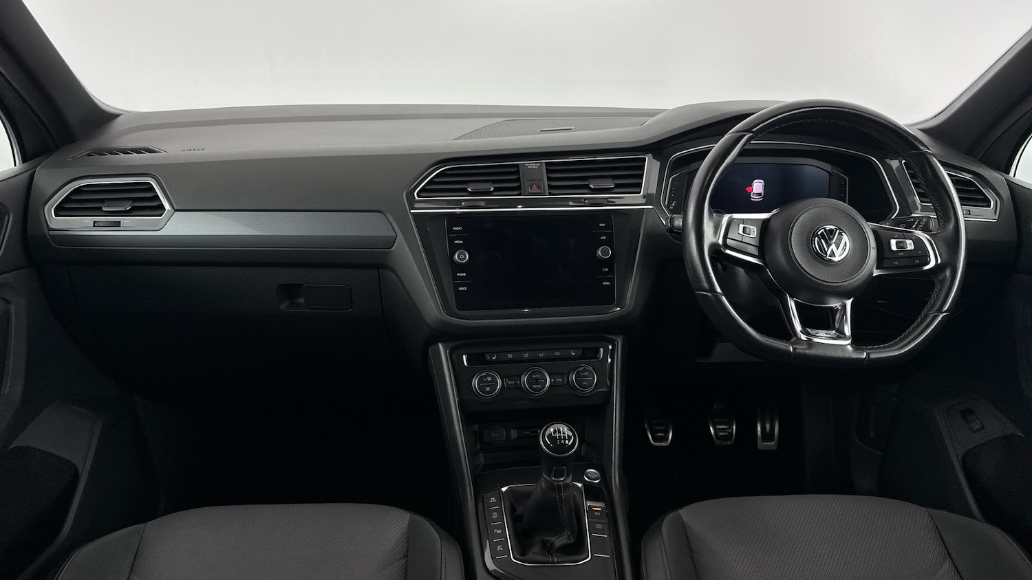Used Volkswagen Tiguan 2019 for sale - 76057604: Photo 11