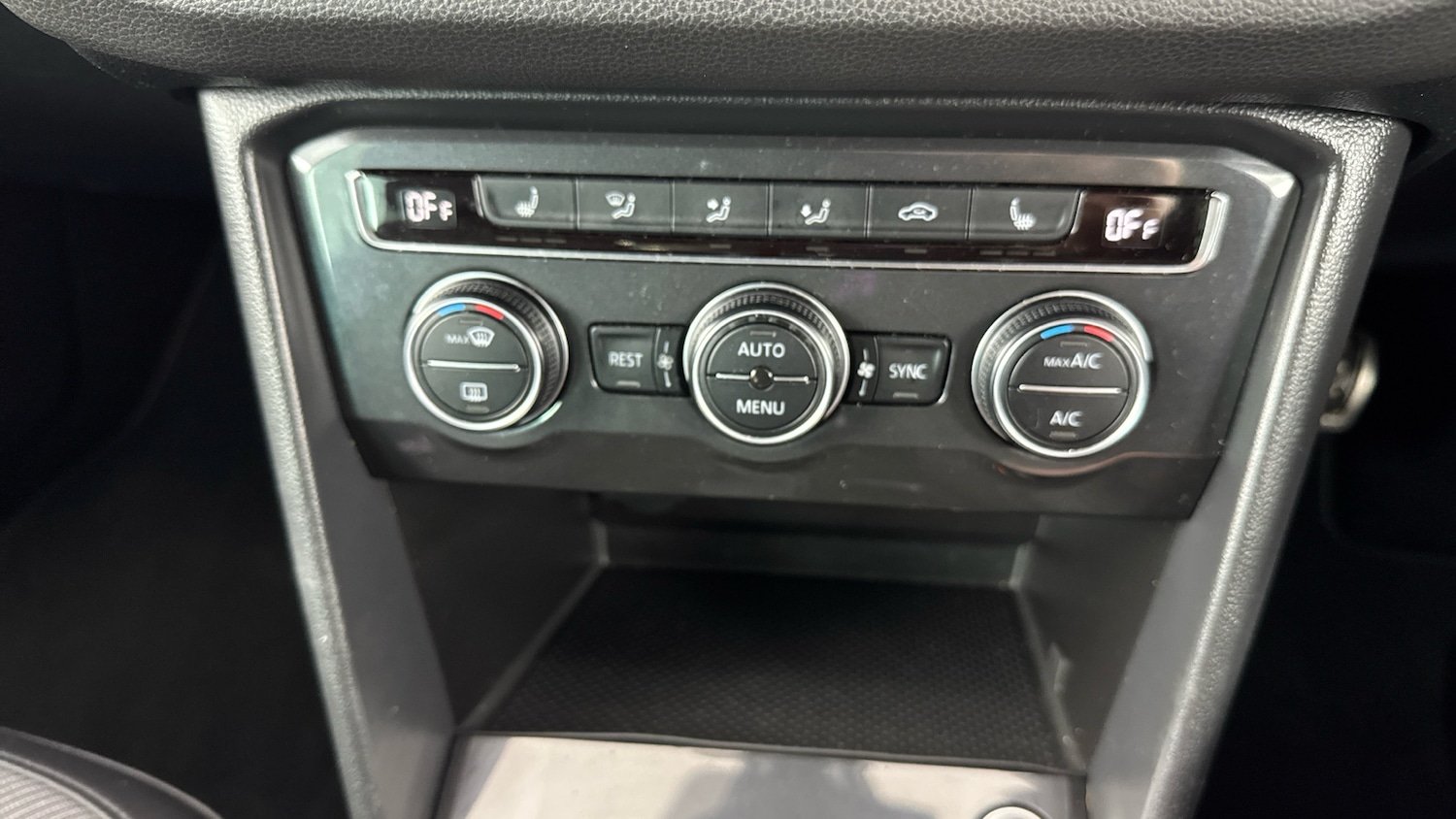 Used Volkswagen Tiguan 2019 for sale - 76057604: Photo 19