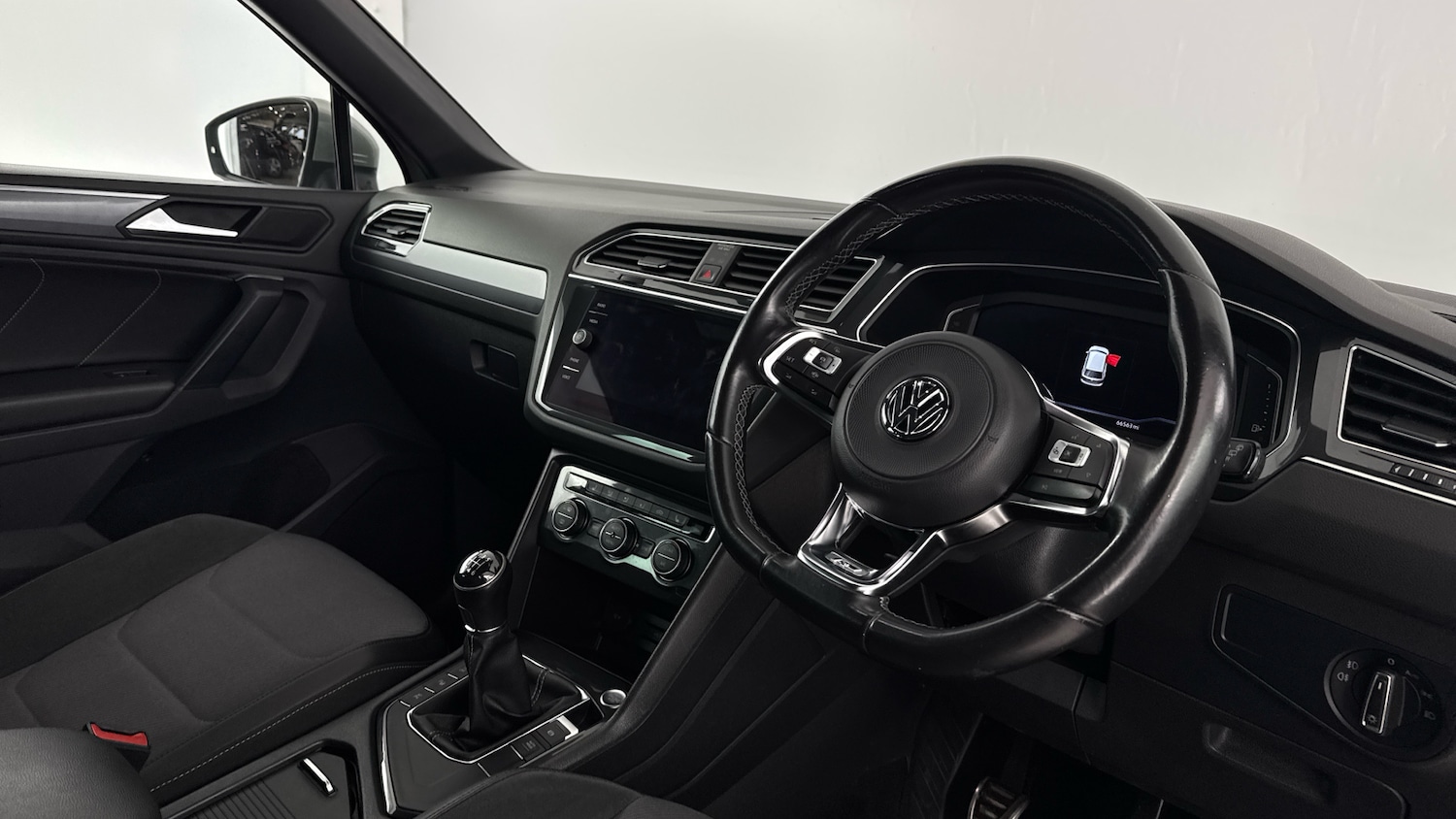 Used Volkswagen Tiguan 2019 for sale - 76057604: Photo 44
