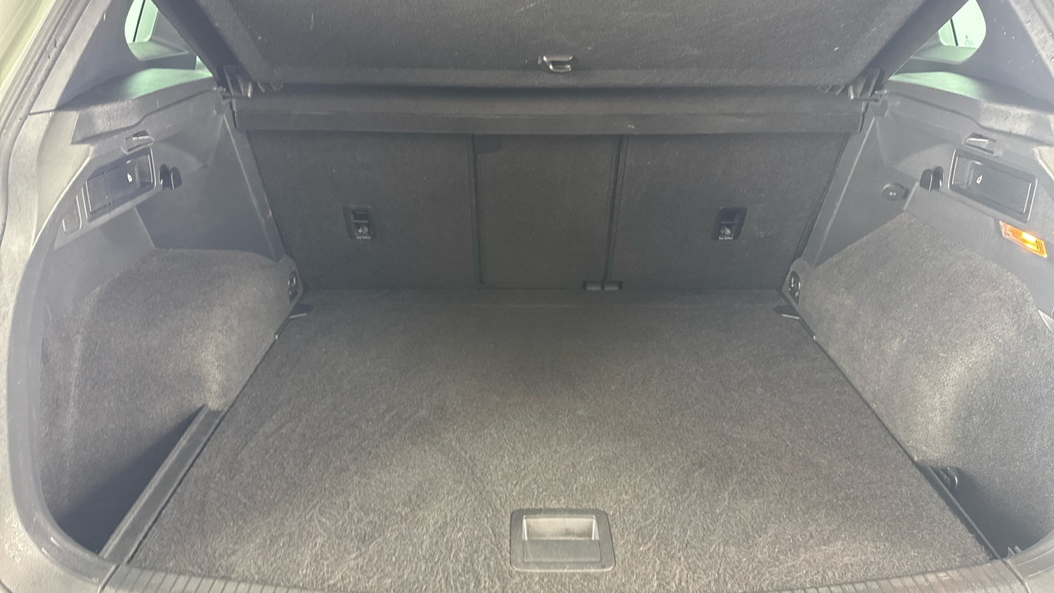 Used Volkswagen Tiguan 2019 for sale - 76057604: Photo 50