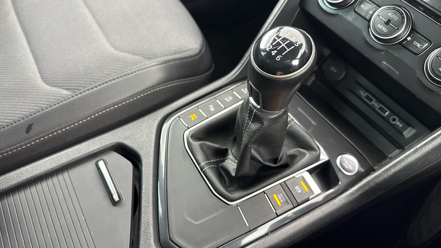 Used Volkswagen Tiguan 2019 for sale - 76057604: Photo 55