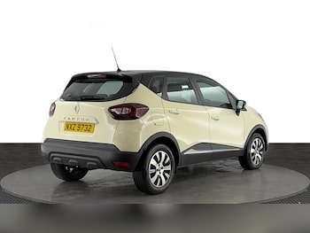 Used Renault Captur 2019 for sale - 75561091: Photo