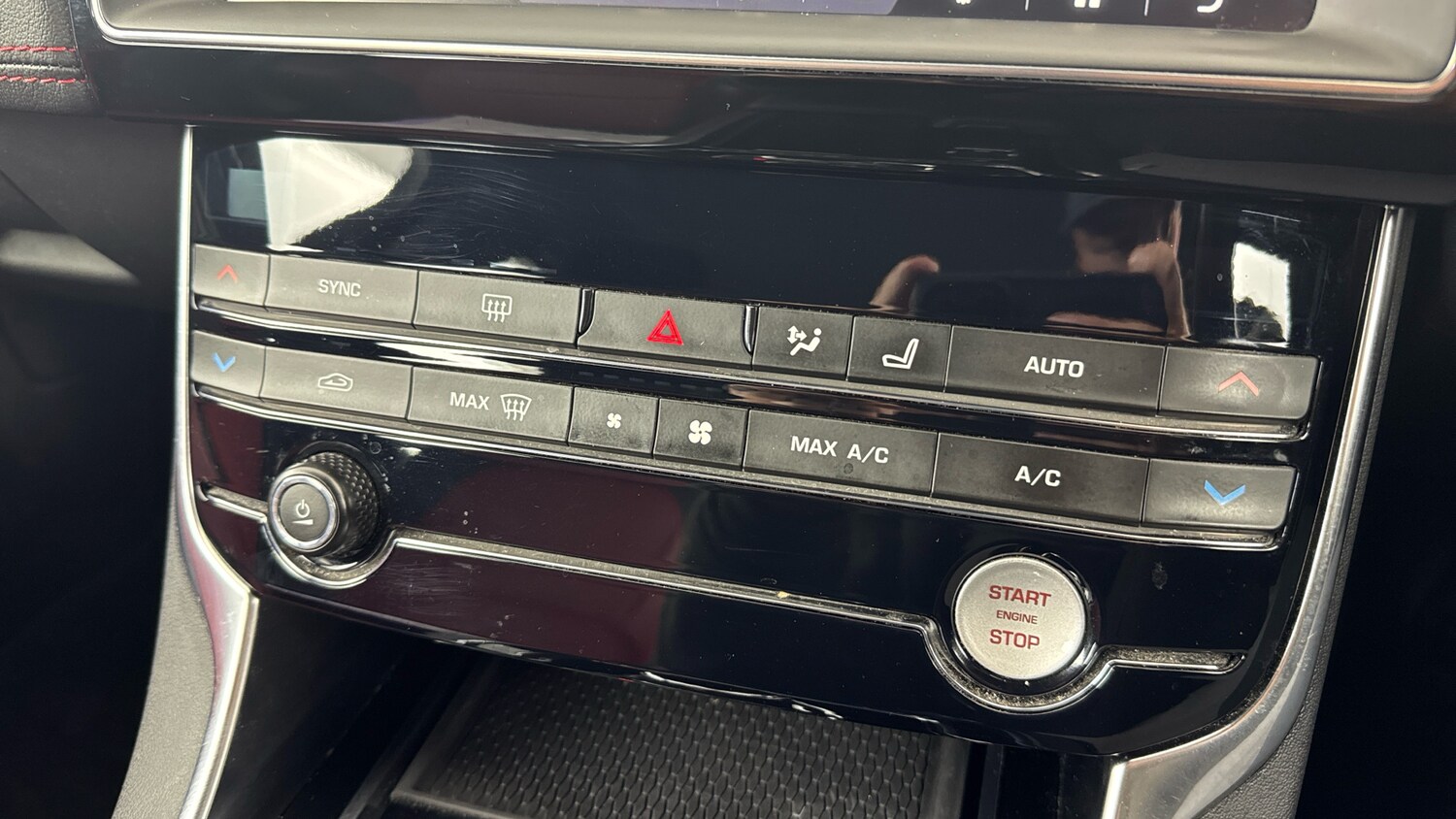 Used Jaguar XE 2018 for sale - 76102643: Photo 19