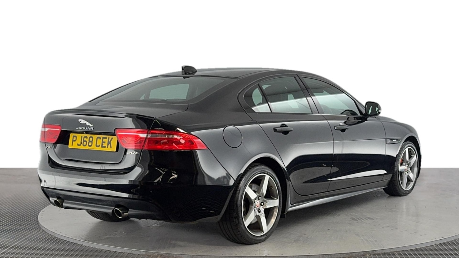 Used Jaguar XE 2018 for sale - 76102643: Photo 33