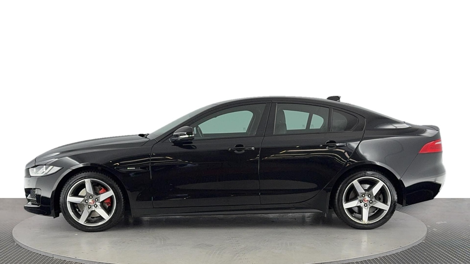 Used Jaguar XE 2018 for sale - 76102643: Photo 42