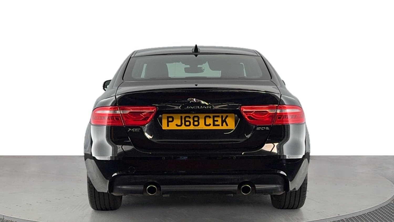 Used Jaguar XE 2018 for sale - 76102643: Photo 5