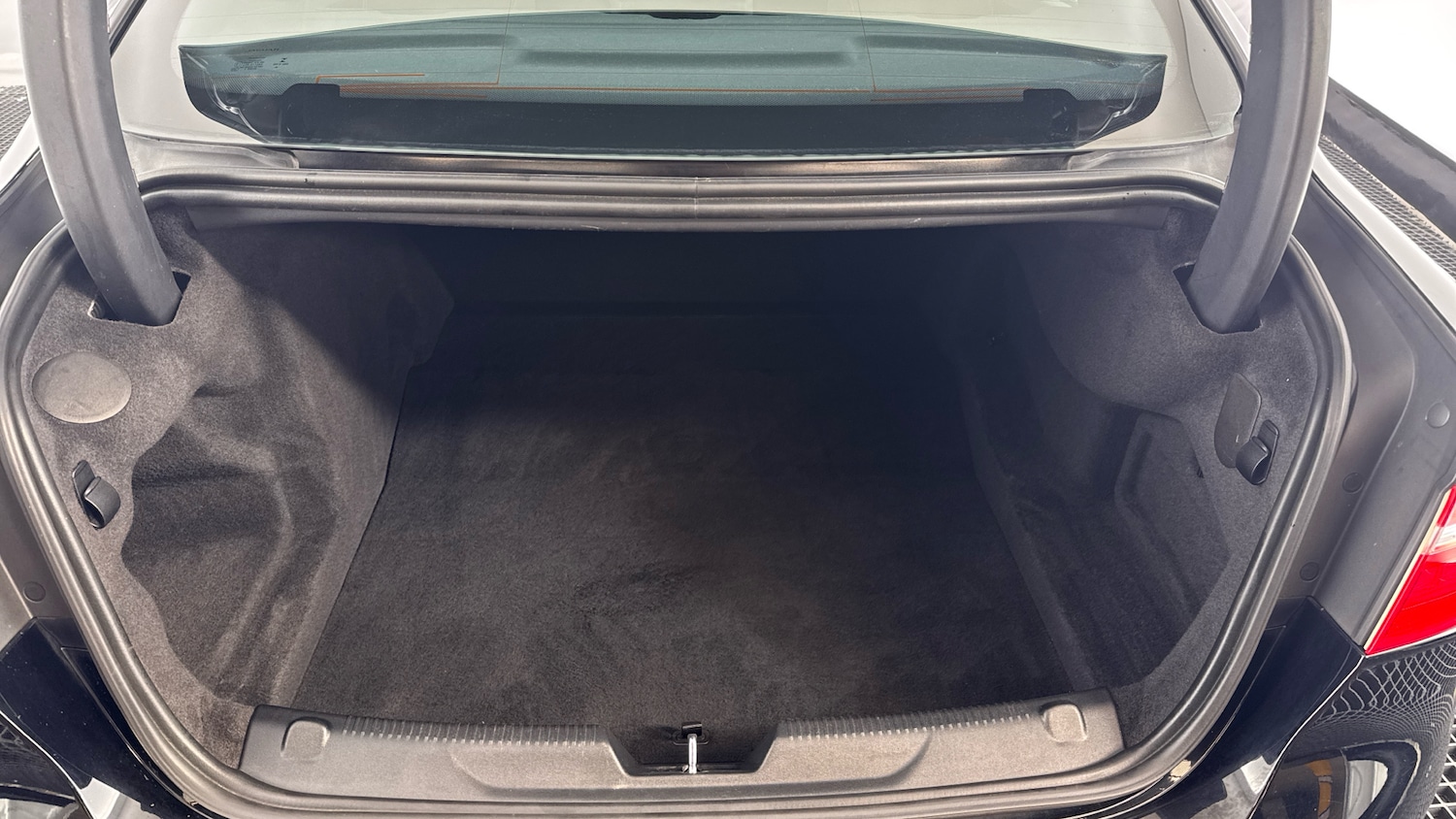 Used Jaguar XE 2018 for sale - 76102643: Photo 50
